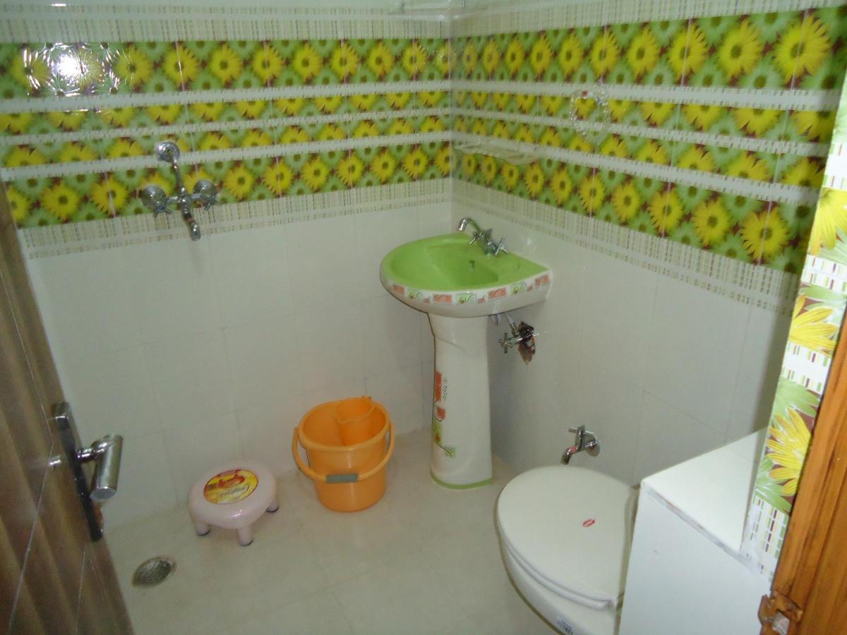 Basil Inn Home Stay Walking Distance From Taj Mahal Agra Agra  Esterno foto