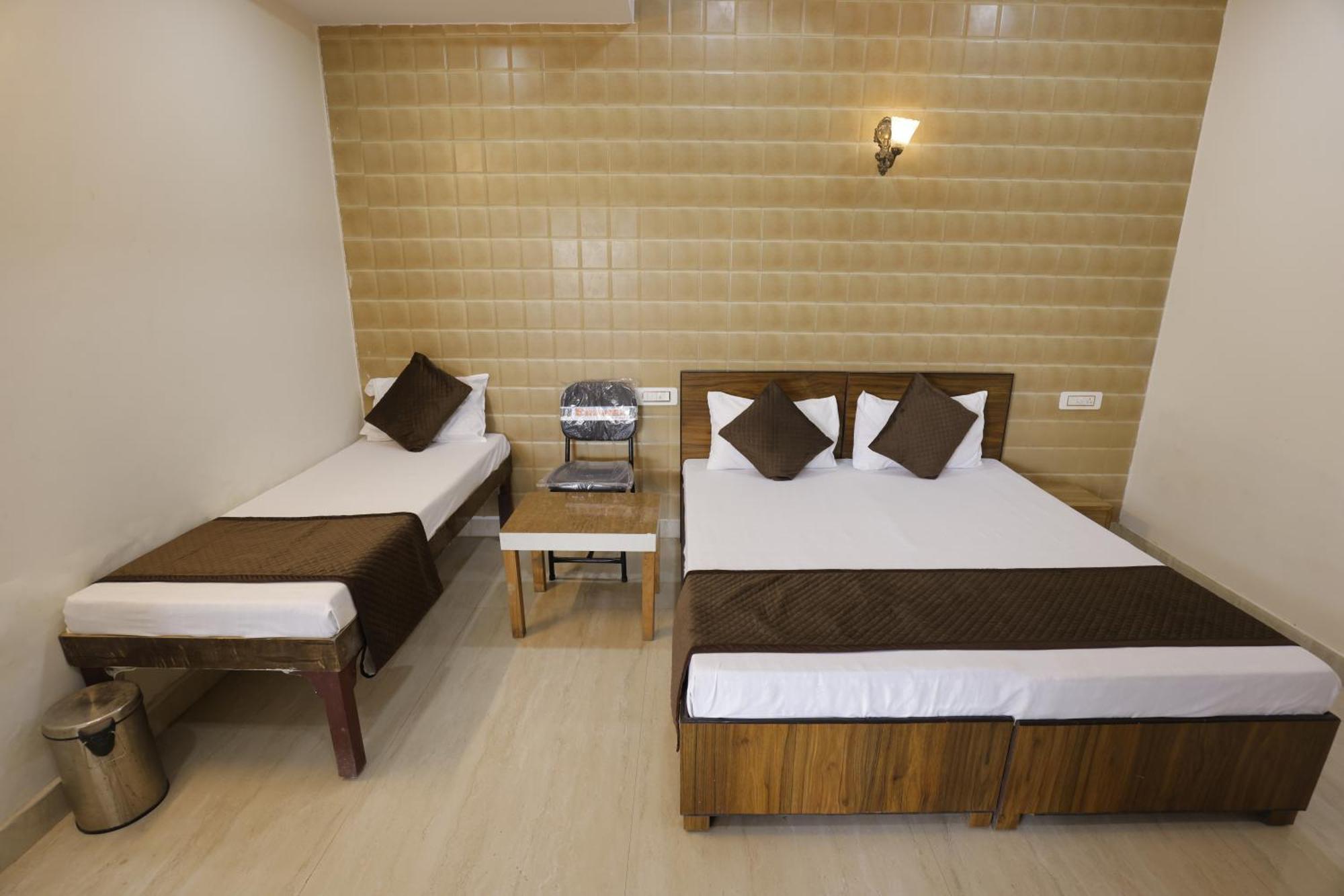 Basil Inn Home Stay Walking Distance From Taj Mahal Agra Agra  Esterno foto