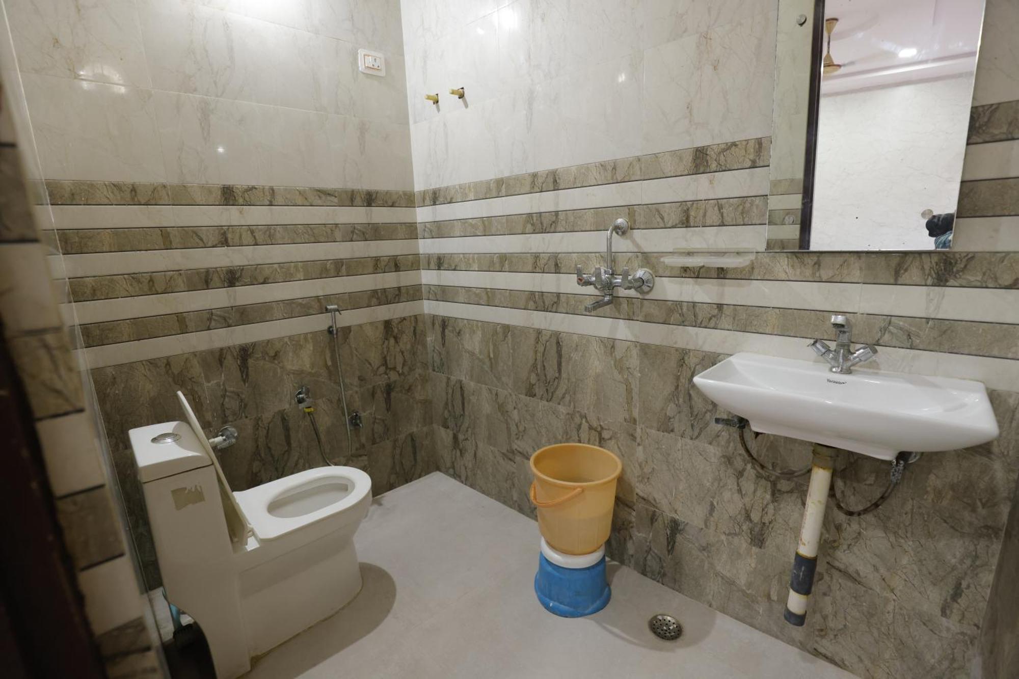 Basil Inn Home Stay Walking Distance From Taj Mahal Agra Agra  Esterno foto