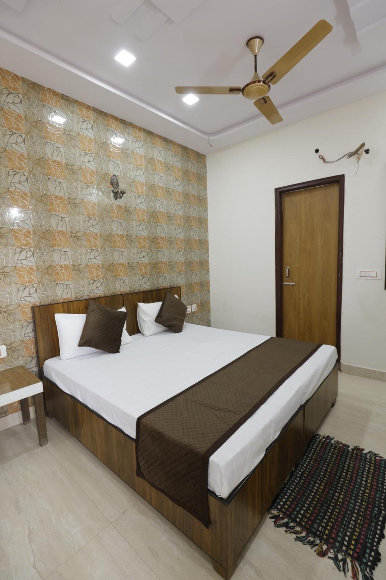 Basil Inn Home Stay Walking Distance From Taj Mahal Agra Agra  Esterno foto